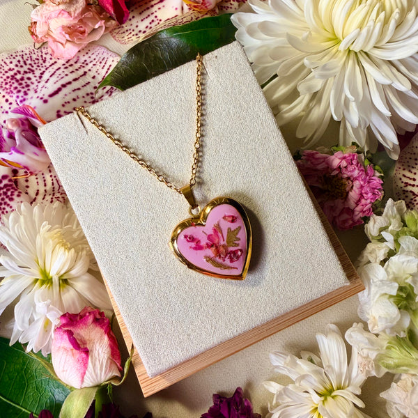 Maddie - Gold Real Flower Locket Necklace
